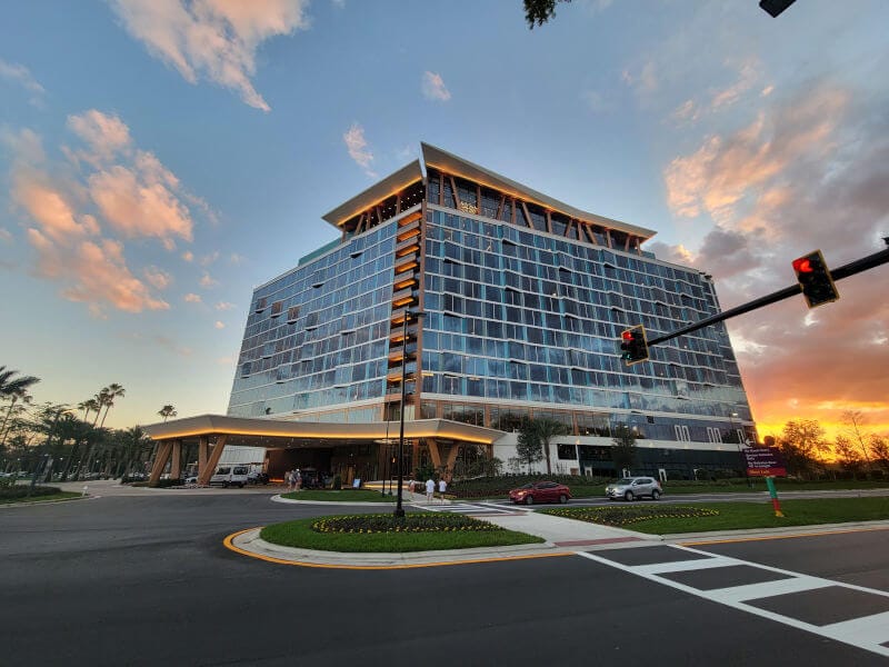 A Detailed Look At Walt Disney World’s Swan Reserve And Their Junior & Signature Suites