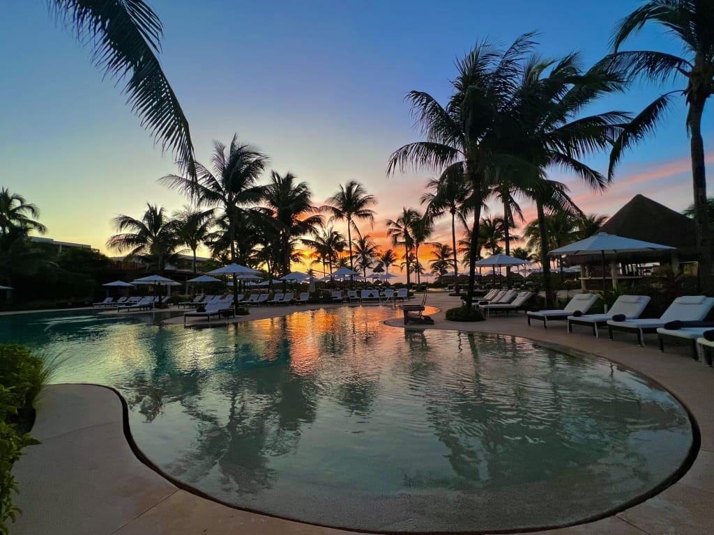 Secrets Akumal - Infinity Pool